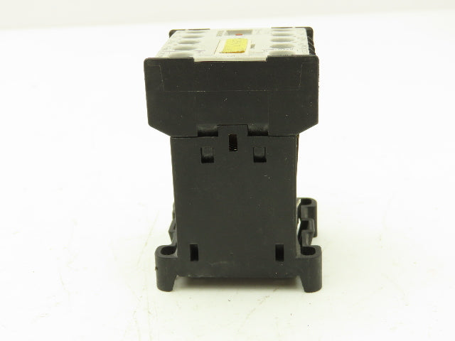 Siemens 3TH2031-0TB4 Contactor 3NO+1NC 600VAC 1.5kW