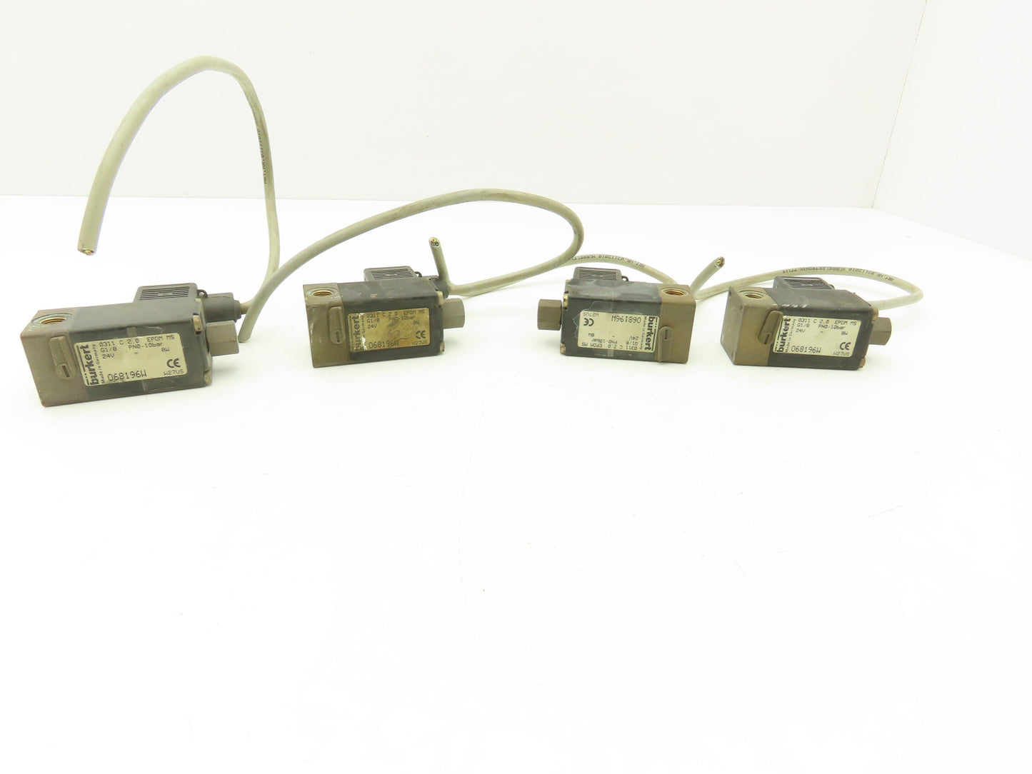 Burkert Solenoid Valve Coil 24V 8W 10 Bar 1/8"-Fine NPT Lot Of 4