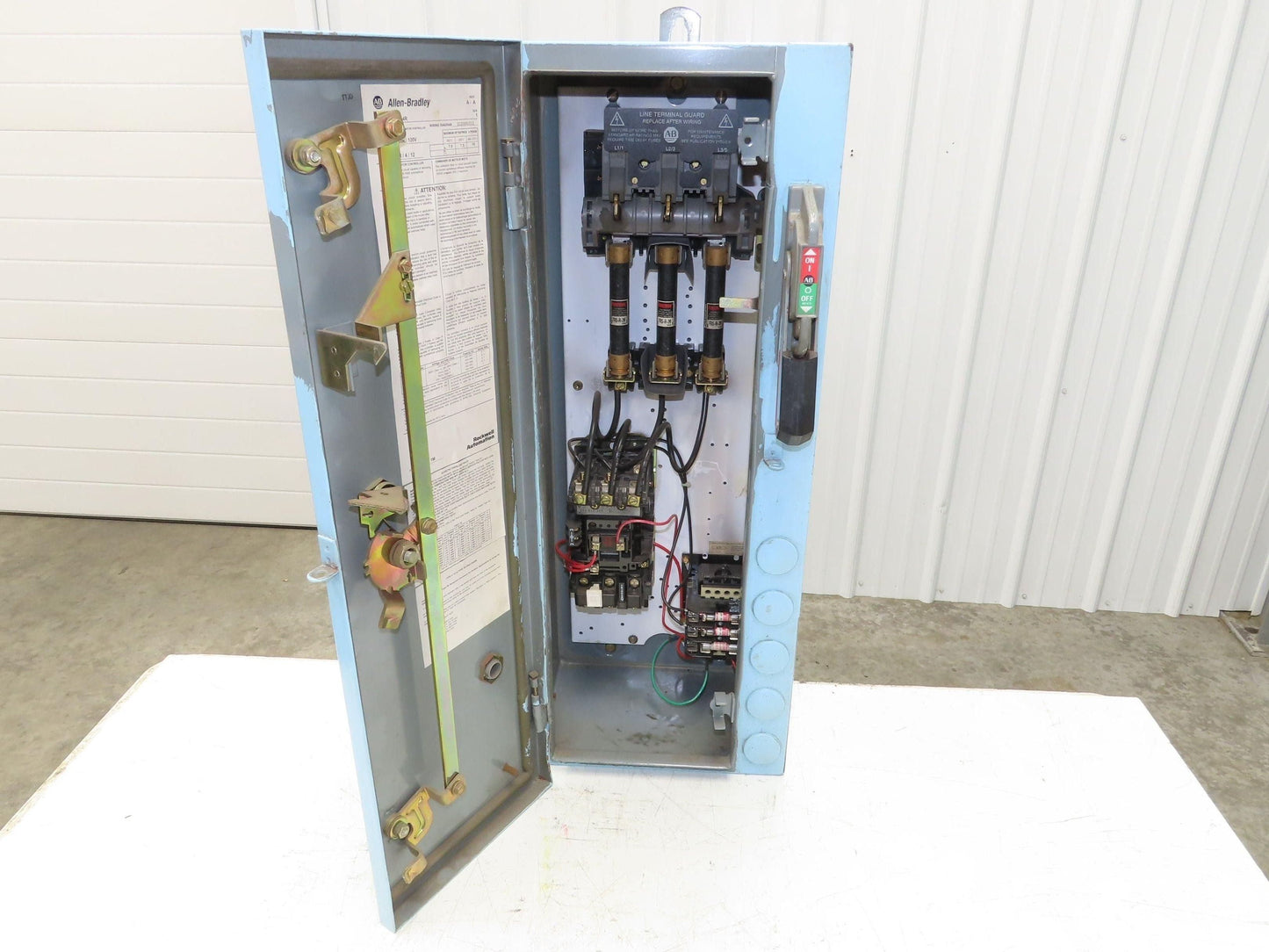 Allen Bradley Size 1 Fusible Combination Motor Starter 10Hp 600V 3PH