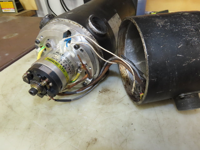 Fanuc A06B-0645-B003 6L DC Servo Motor 140V 2000rpm - Encoder A290-0601-T803 3X