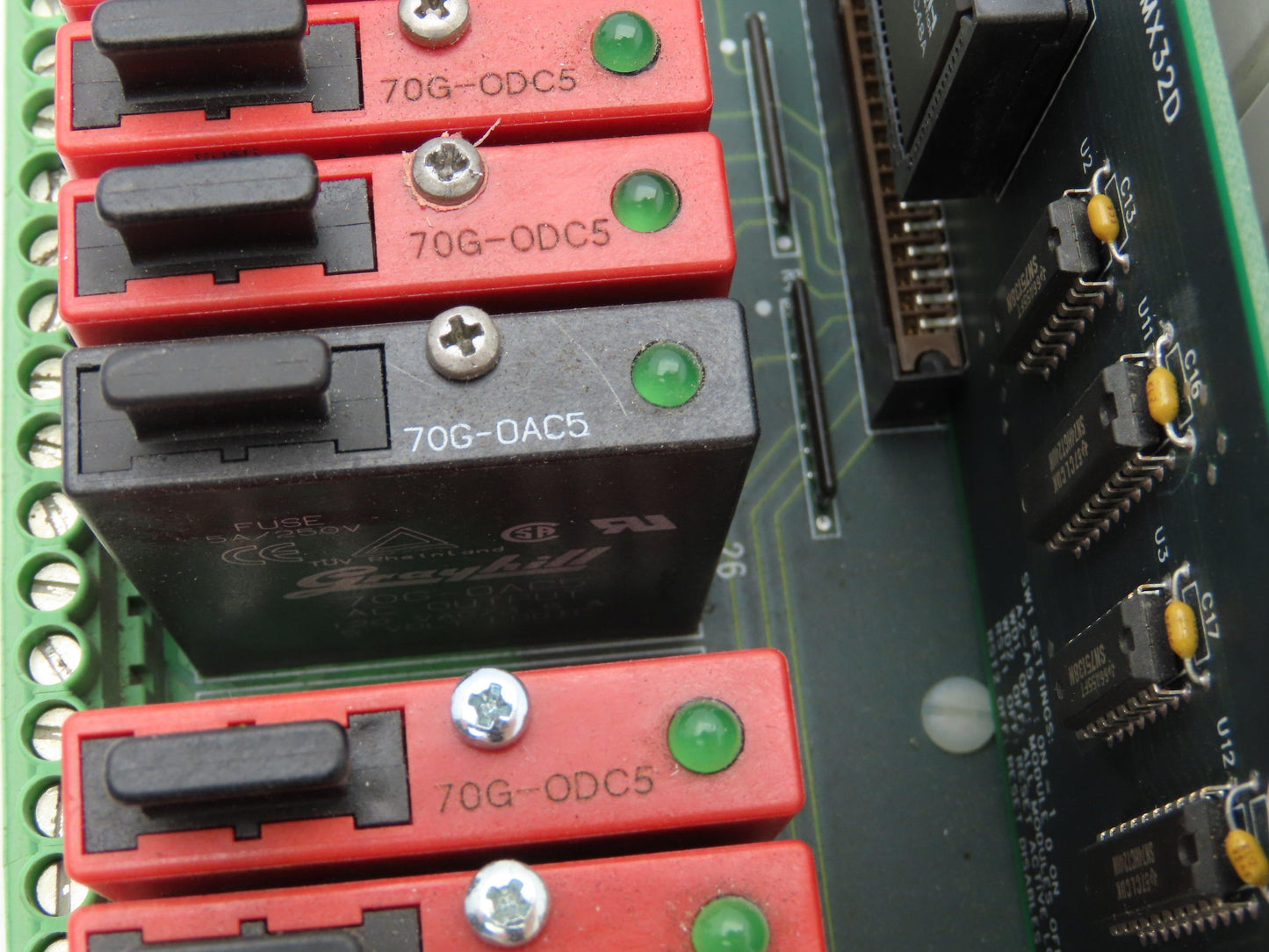 Grayhill 70GRCP32-HL PLC Relay 32-Channel Circuit PMX32D Board 70G-IDC5 Relays