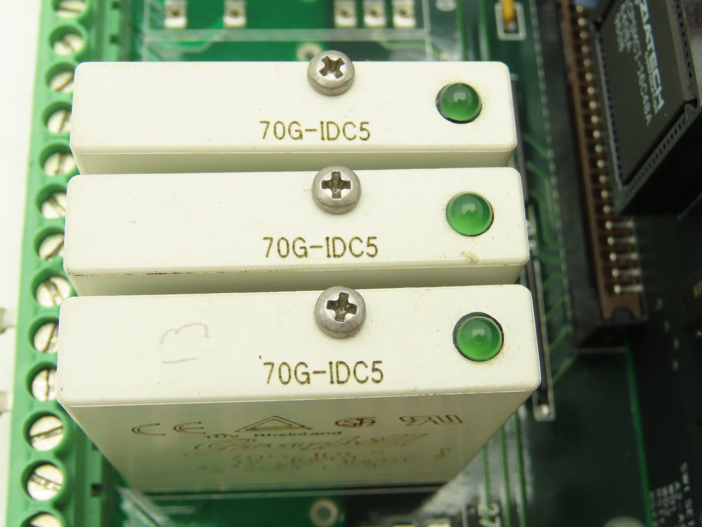 Grayhill 70GRCP32-HL PLC Relay 32-Channel Circuit PMX32D Board 70G-IDC5 Relays