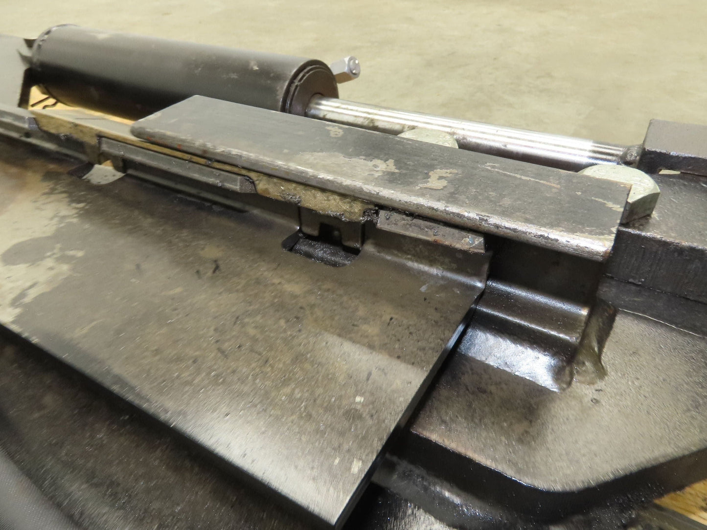 Cascade Forklift Class 3 SideShift Fork Positioner Attachment 20"x 41" W 10000lb