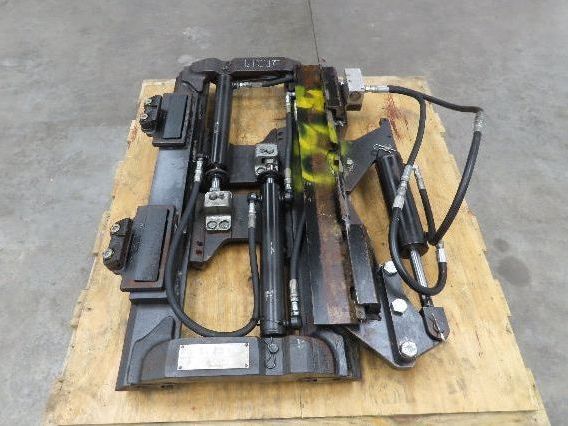 Cascade Forklift Class 3 SideShift Fork Positioner Attachment 20"x 41" W 10000lb