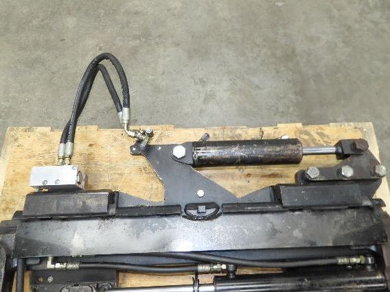 Cascade Forklift Class 3 SideShift Fork Positioner Attachment 20"x 41" W 10000lb