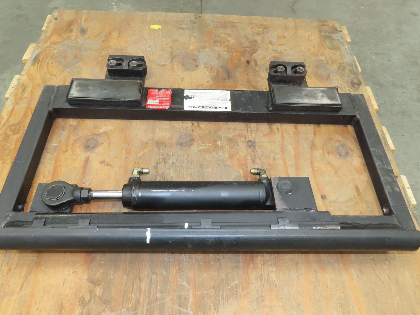 Bolzoni Auramo Forklift Class 2 SideShift Attachment 16" x 32" Wide 5500lbs