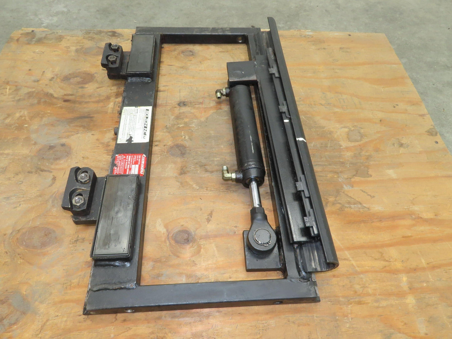 Bolzoni Auramo Forklift Class 2 SideShift Attachment 16" x 32" Wide 5500lbs