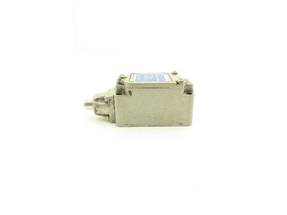 Yamatake Honeywell 2LS1-J Micro Limit Switch Plunger Type 10A 480V