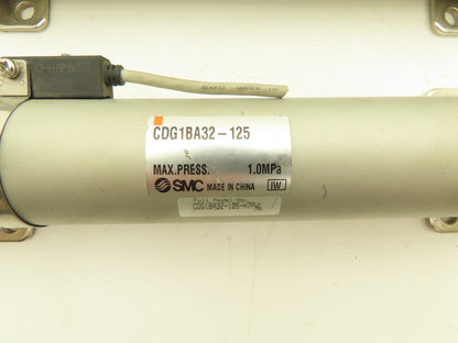 SMC CDG1BA32-125 Pneumatic Double Acting Round Cylinder 125mm Stroke Lot of 2
