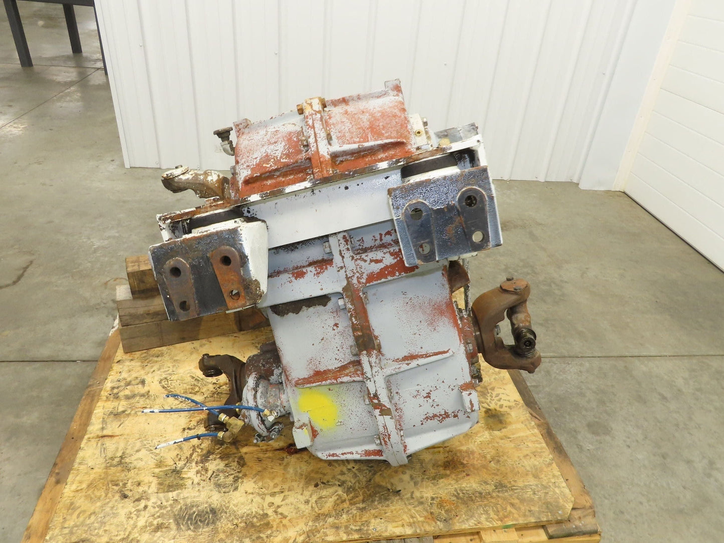 Oshkosh F2146 Rockwell Transfer Case Hi Low Pneumatic Front Wheel Drive