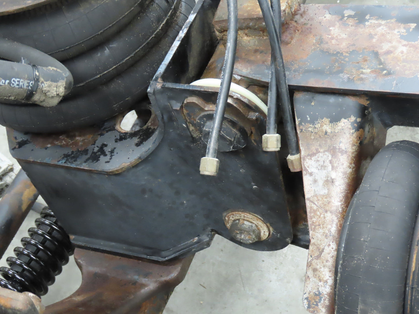 Oshkosh PI13D-BXXKIC Hendrickson Drop Axle Heavy Duty Truck Tag Axle Controller