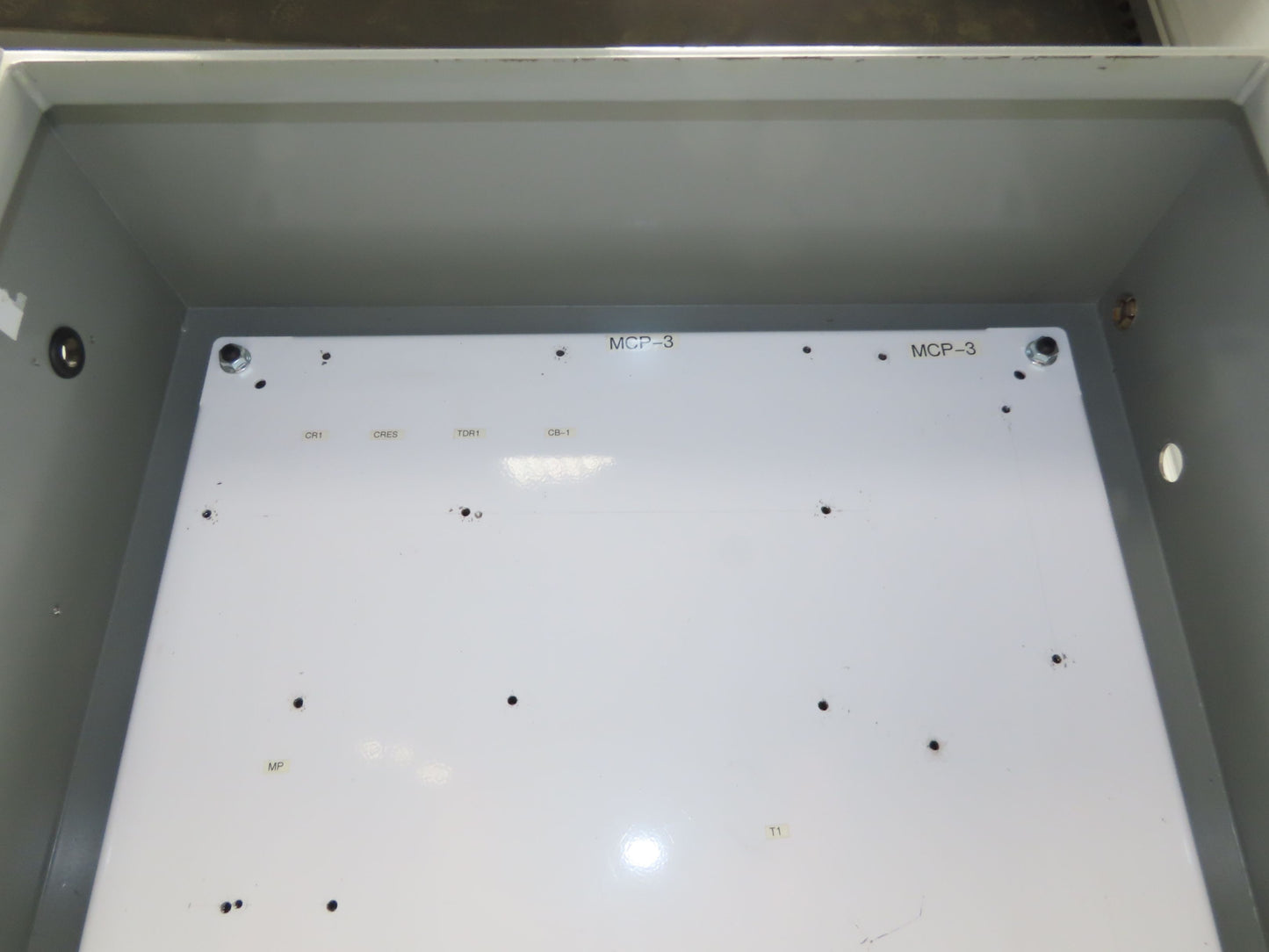 SCE SCE-24H2408LP Electrical Enclosure Junction Box 24x24x8" Type 12 Gray