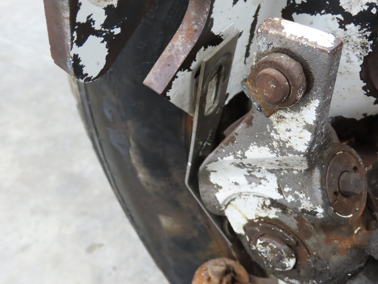 Oshkosh F-2146 Rockwell Front Steering Drive Axle 456 Differential Truck Axle