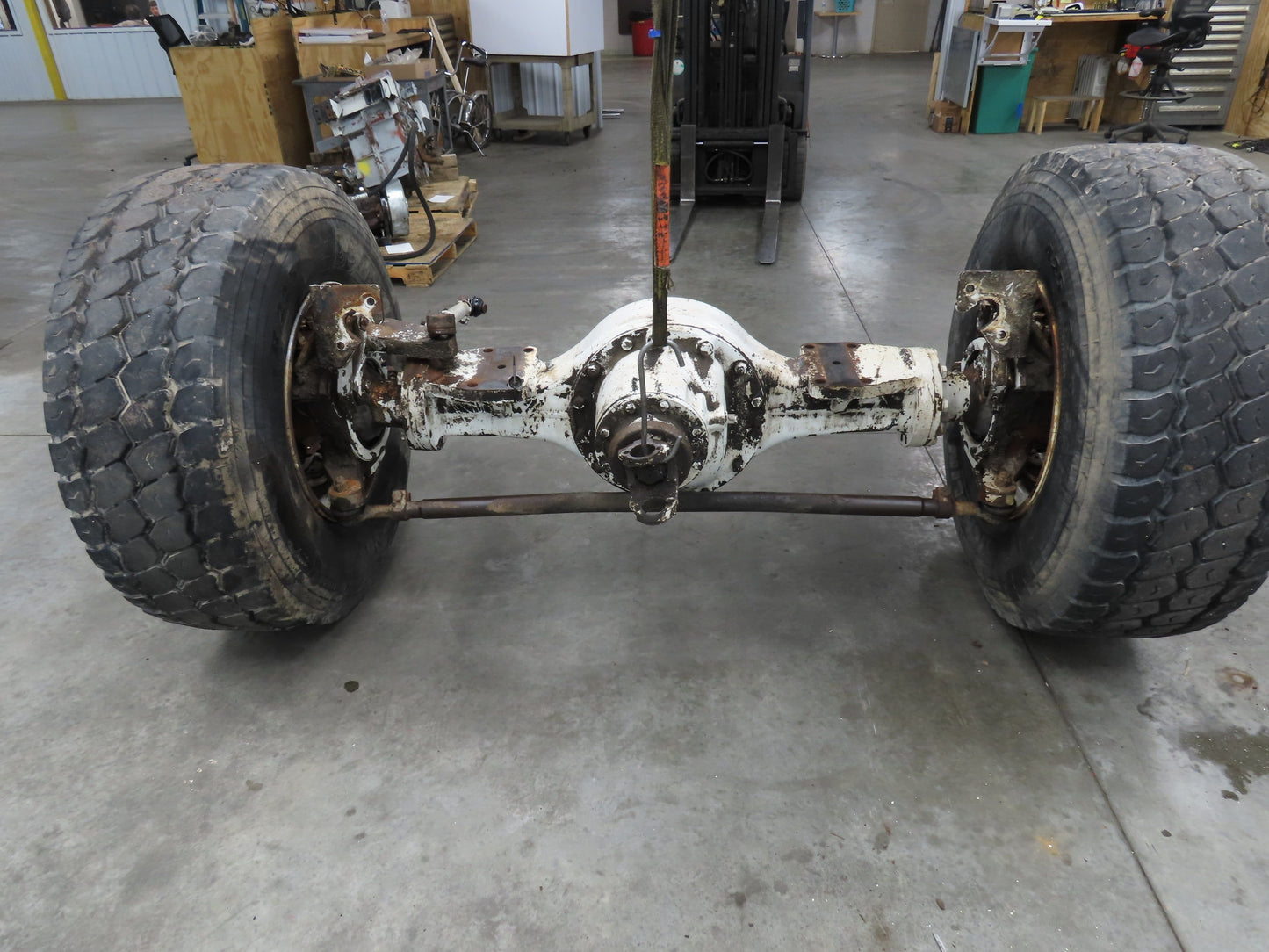 Oshkosh F-2146 Rockwell Front Steering Drive Axle 456 Differential Truck Axle