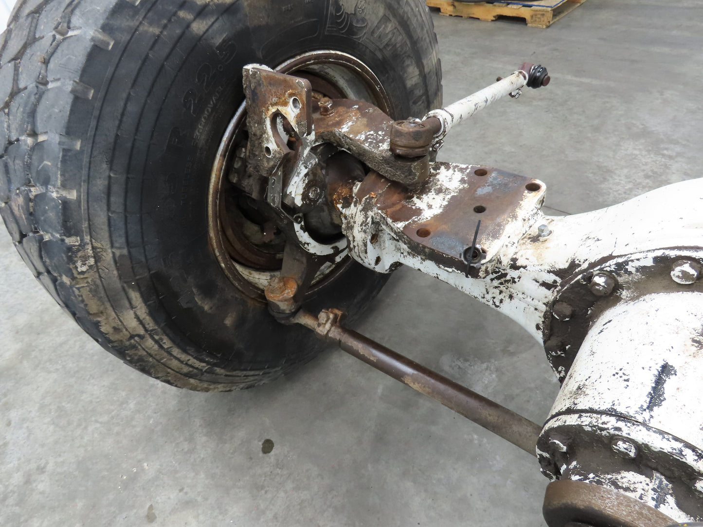 Oshkosh F-2146 Rockwell Front Steering Drive Axle 456 Differential Truck Axle