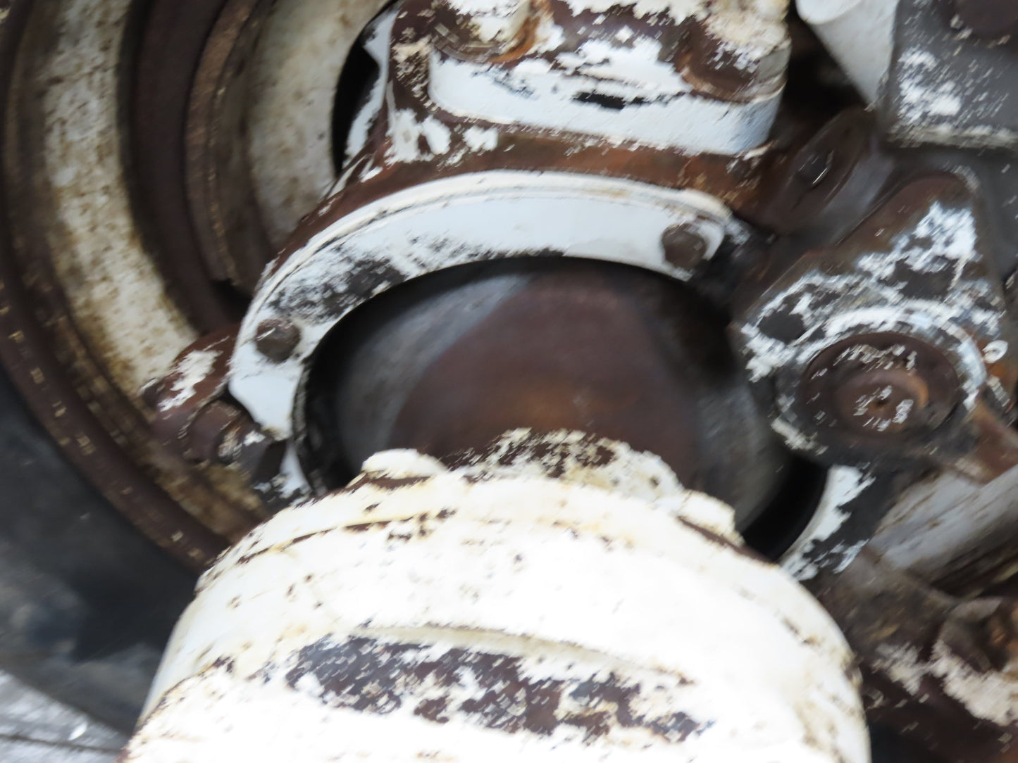 Oshkosh F-2146 Rockwell Front Steering Drive Axle 456 Differential Truck Axle