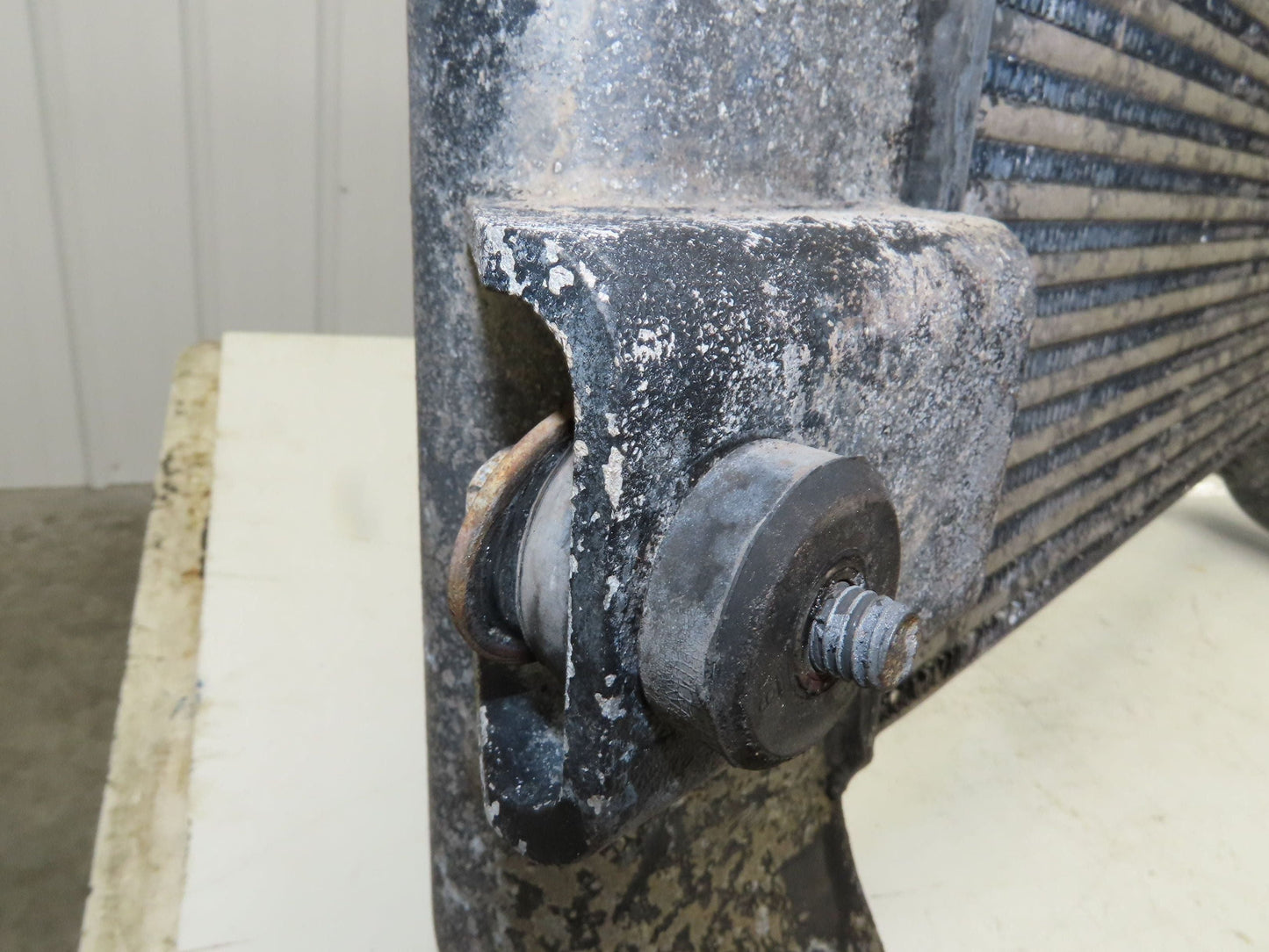 G & O 099G2045-004 Radiator 1997 Oshkosh 28x25" Coolant 3-1/2" ID Inlet Aluminum