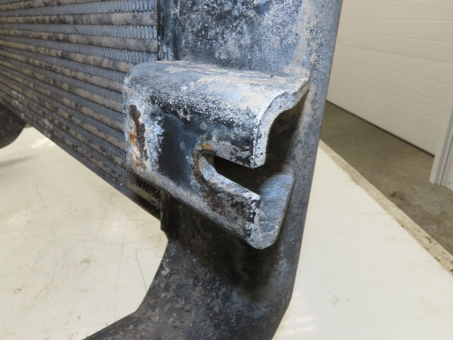 G & O 099G2045-004 Radiator 1997 Oshkosh 28x25" Coolant 3-1/2" ID Inlet Aluminum