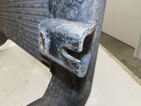 G & O 099G2045-004 Radiator 1997 Oshkosh 28x25" Coolant 3-1/2" ID Inlet Aluminum