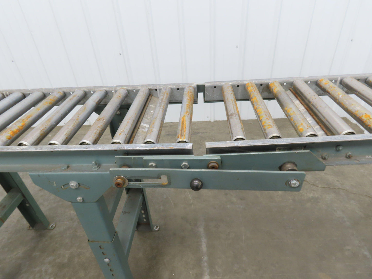 Hytrol 15"x5' 11" Gravity Roller Conveyor Walk-Thru 31" Gate 1-3/8" Roller 13"BF