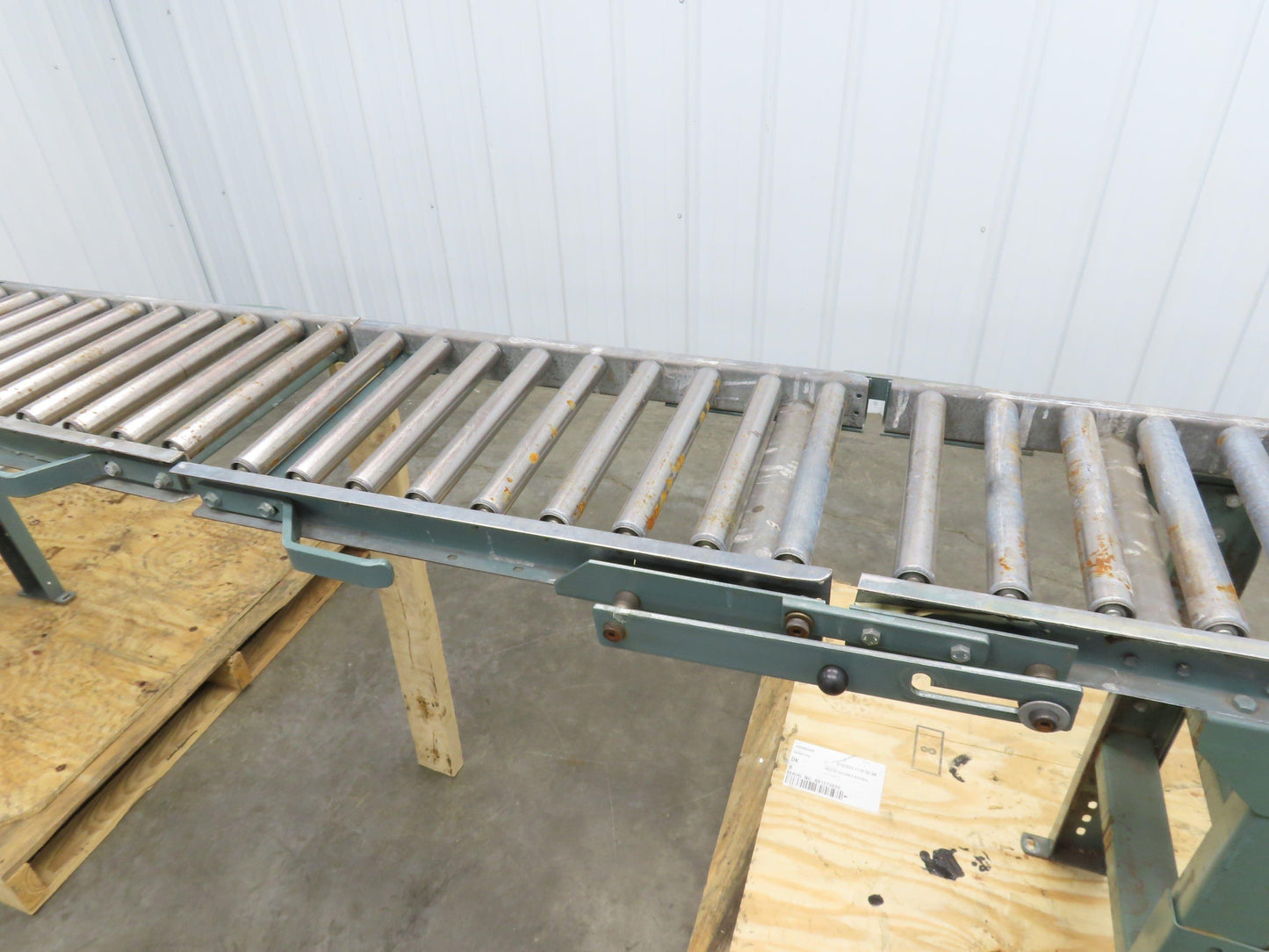 Hytrol 15"x 1-3/8" Gravity Roller Conveyor 53" Walk-Thru Gate Set 11' 5"L