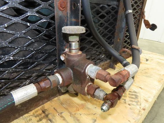 Oshkosh F-2146 Hydraulic Heat Exchanger 24x24" Radiator Fan Cooled Flow Control