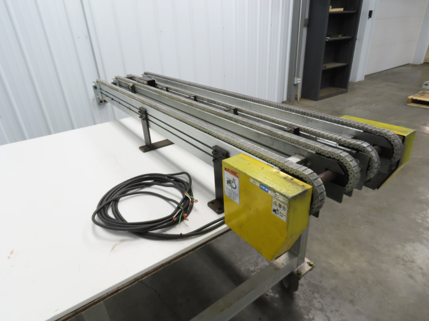 NKE CSB89A-PS-MD-130-1700-36-90W Plastic Chain Conveyor 2-Row Double 220V 3PH