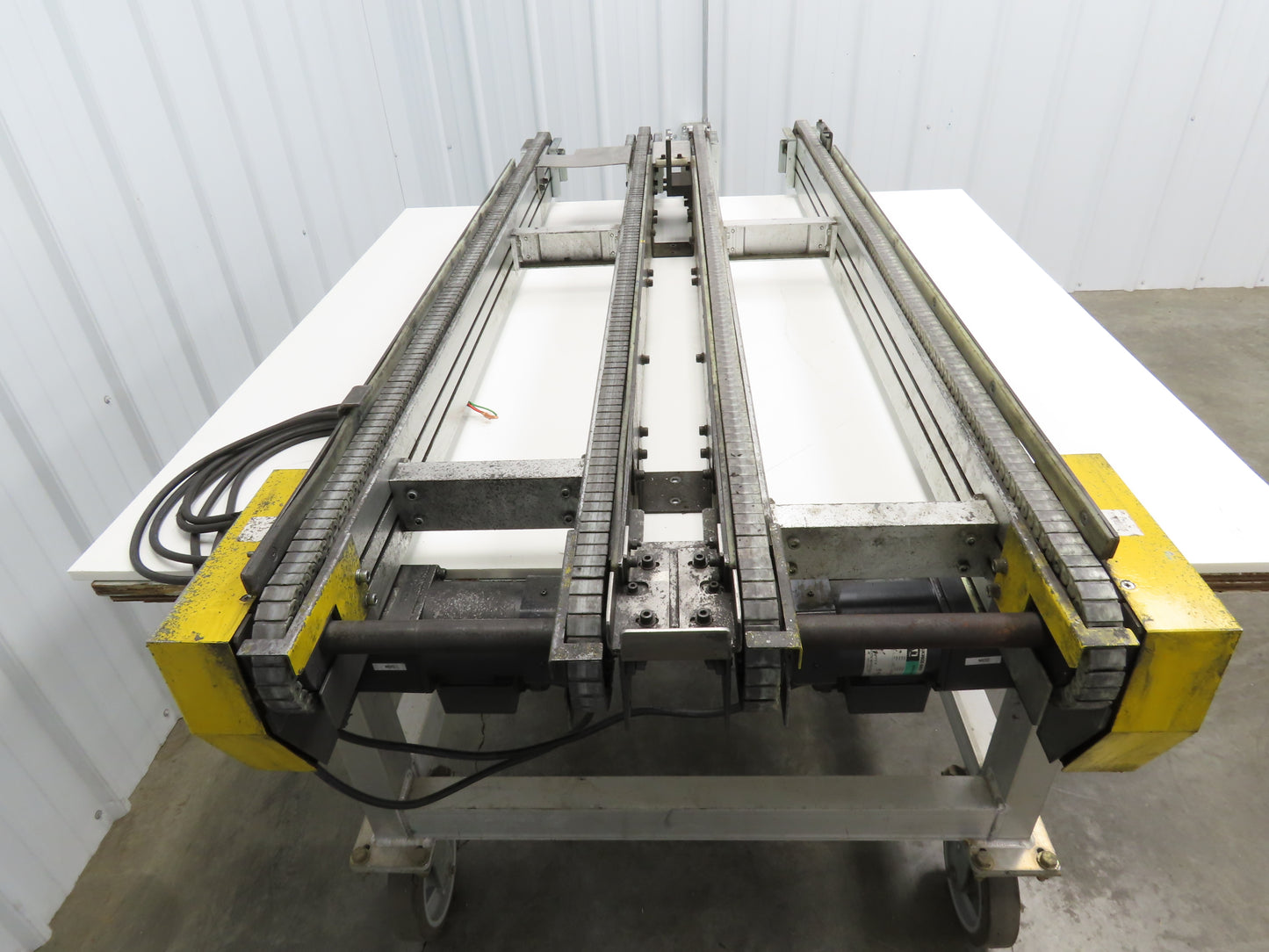 NKE CSB89A-PS-MD-222-1450-36-90W-3 Plastic Chain Conveyor 2-Row Double 220V 3PH
