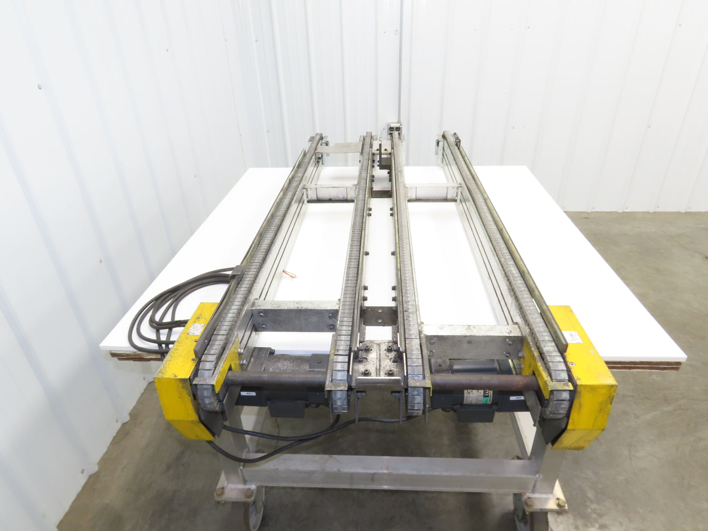 NKE CSB89A-PS-MD-222-1450-36-90W-3 Plastic Chain Conveyor 2-Row Double 220V 3PH