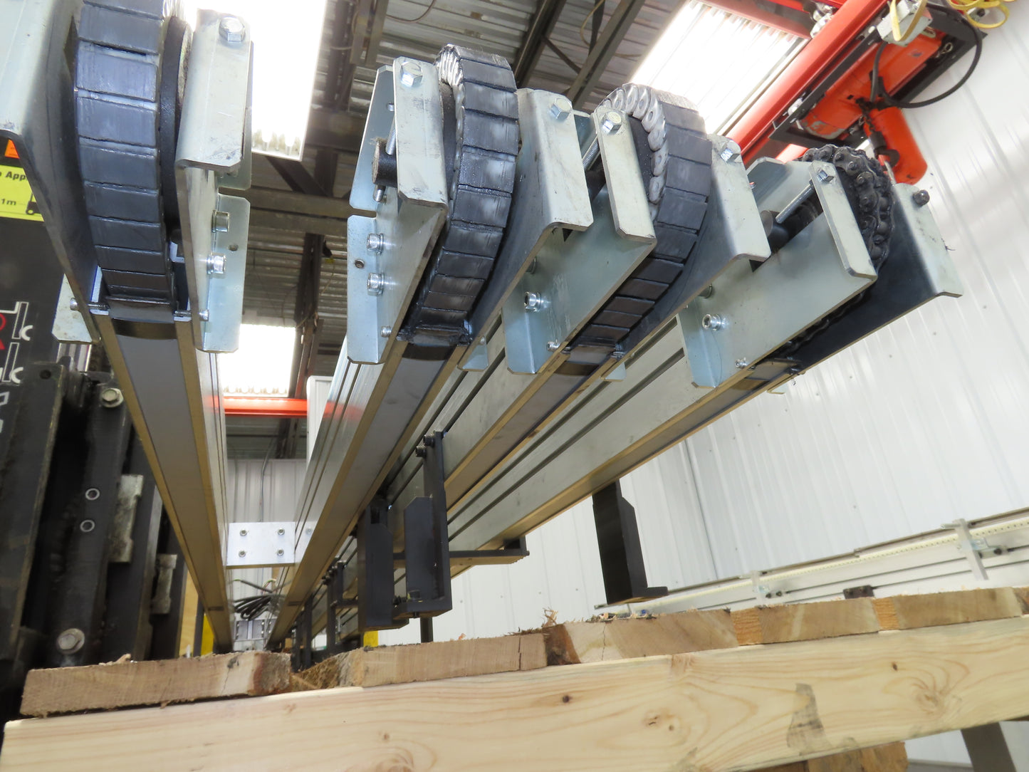 NKE CSB89A-PS-MD-130-2160-36-90W-3 Plastic Chain Conveyor 2-Row Double 220V 3PH