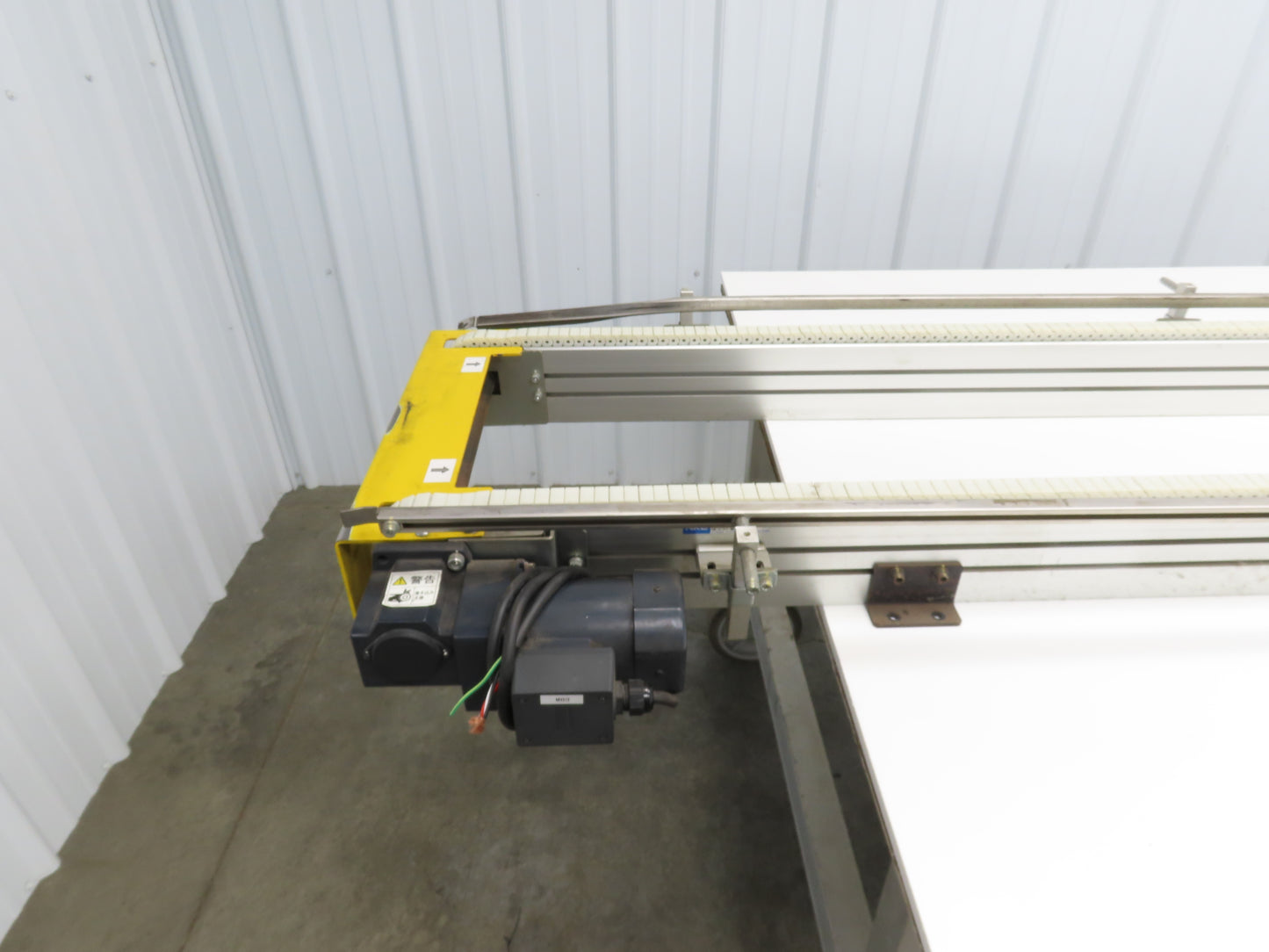 NKE CSB89A-PS-350-2500-100-90W-3 Plastic Chain Conveyor 2-Row 15"x103" 220V 3PH