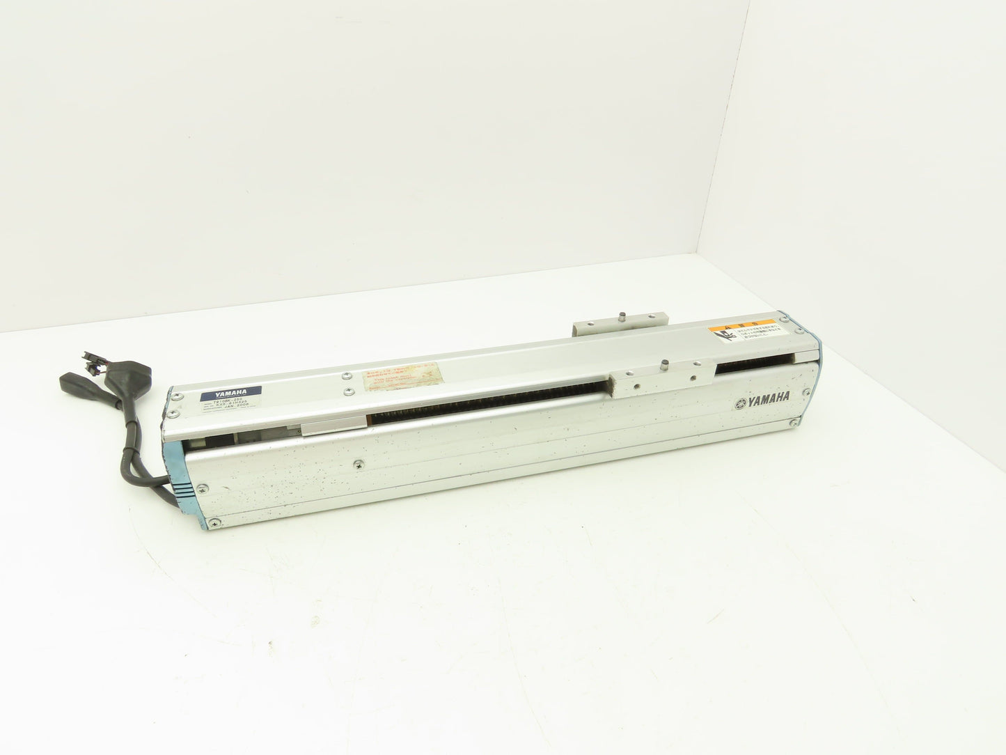 Yamaha T910BK-250 Servo Linear Actuator 250mm Travel Encoder Ballscrew