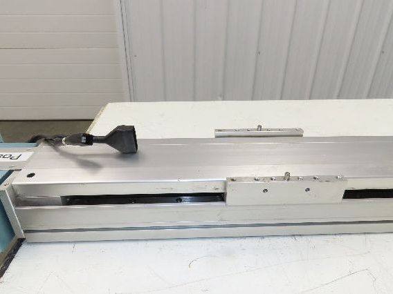 Yamaha B14HR-1350 Robot Servo Linear Actuator 1350mm Travel Encoder Belt