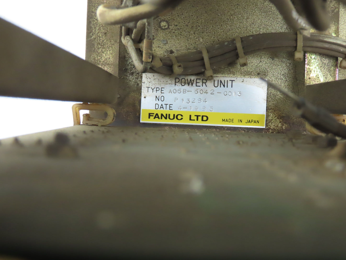 Fanuc A06B-6042-C013 Power Supply Motor Drive Braking Resistors