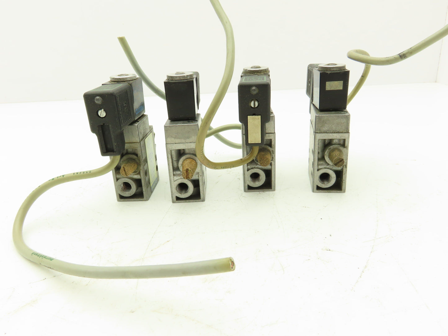 Festo MFH-3-1/8 Pneumatic Solenoid Valve 3/2-way 24VDC G1/8"  Lot of 4