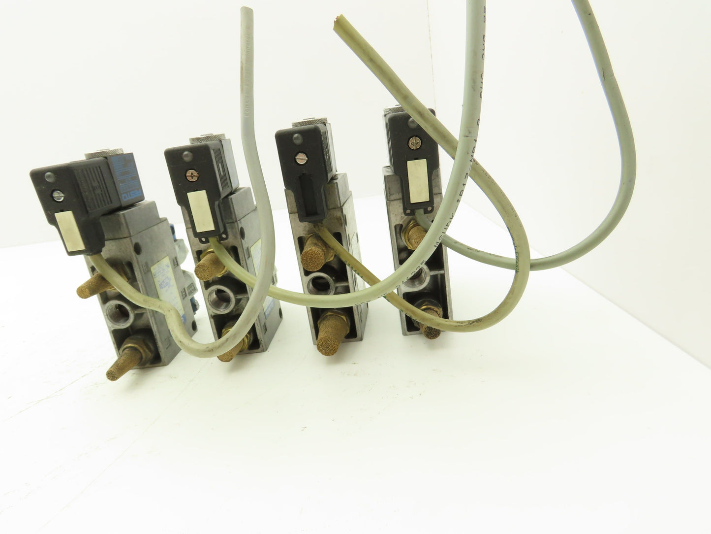 Festo MFH-5-1/4 Solenoid Valve 24vdc 5/2 G1/4" Flow Control Fittings  Lot of 4