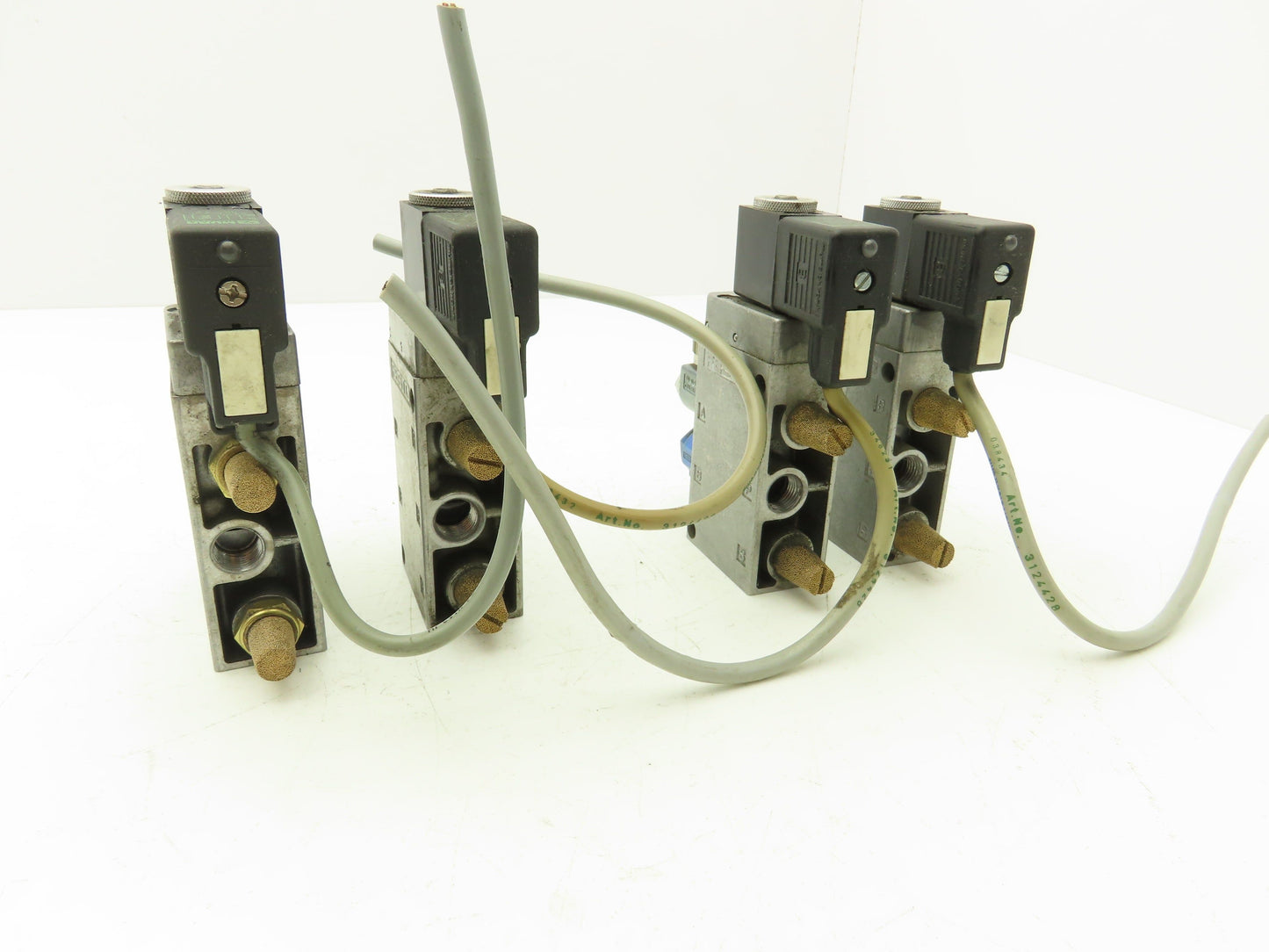 Festo MFH-5-1/4 Solenoid Valve 24vdc 5/2 G1/4" Flow Control Fittings  Lot of 4
