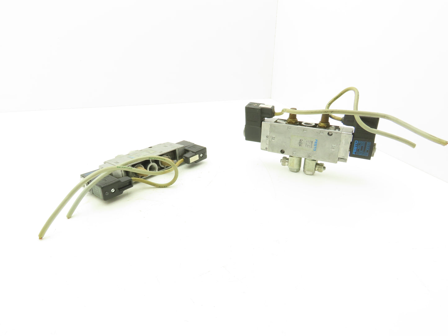 Festo JMFH-5-1/4 Solenoid Valve 24vdc 5/2 G1/4" Flow Control Fittings  Lot of 2