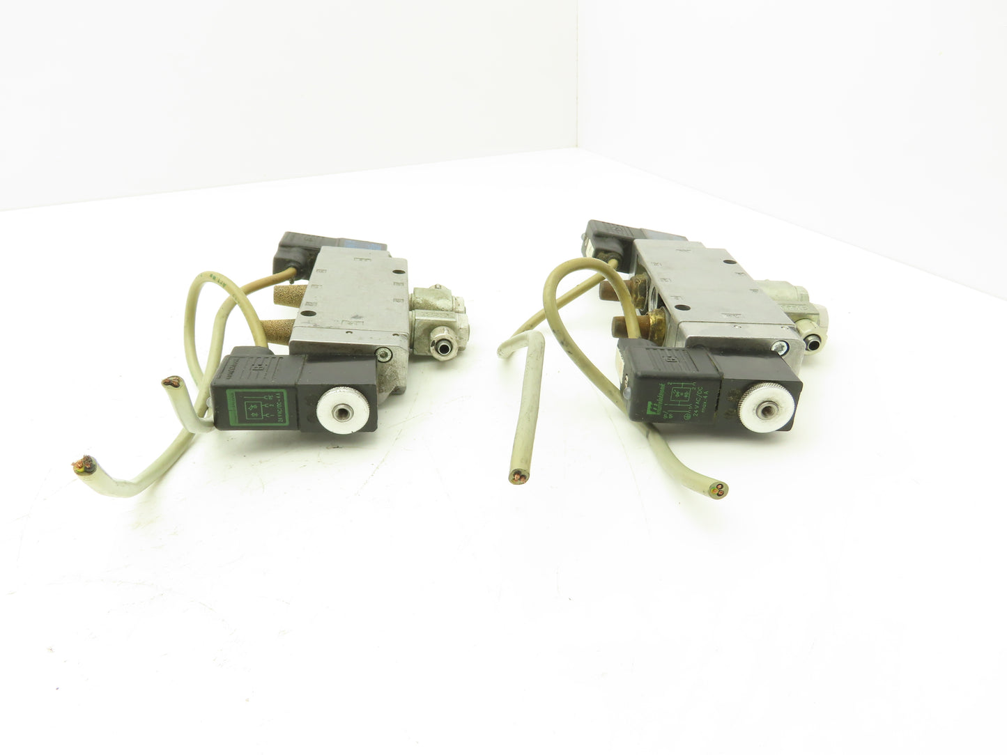 Festo JMFH-5-1/4 Solenoid Valve 24vdc 5/2 G1/4" Flow Control Fittings  Lot of 2