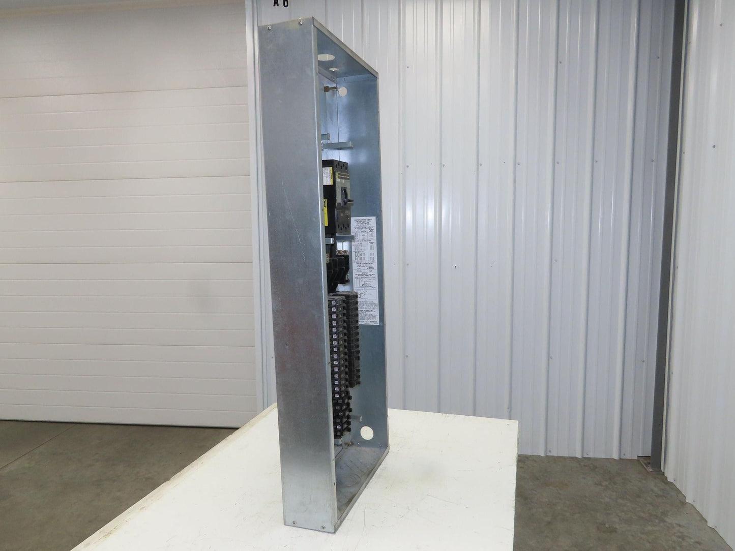 Square D 42 Space Panelboard Breaker Box NQOD 3Ph 120/240V 200A Main Breaker