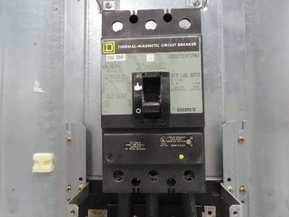 Square D 42 Space Panelboard Breaker Box NQOD 3Ph 120/240V 200A Main Breaker