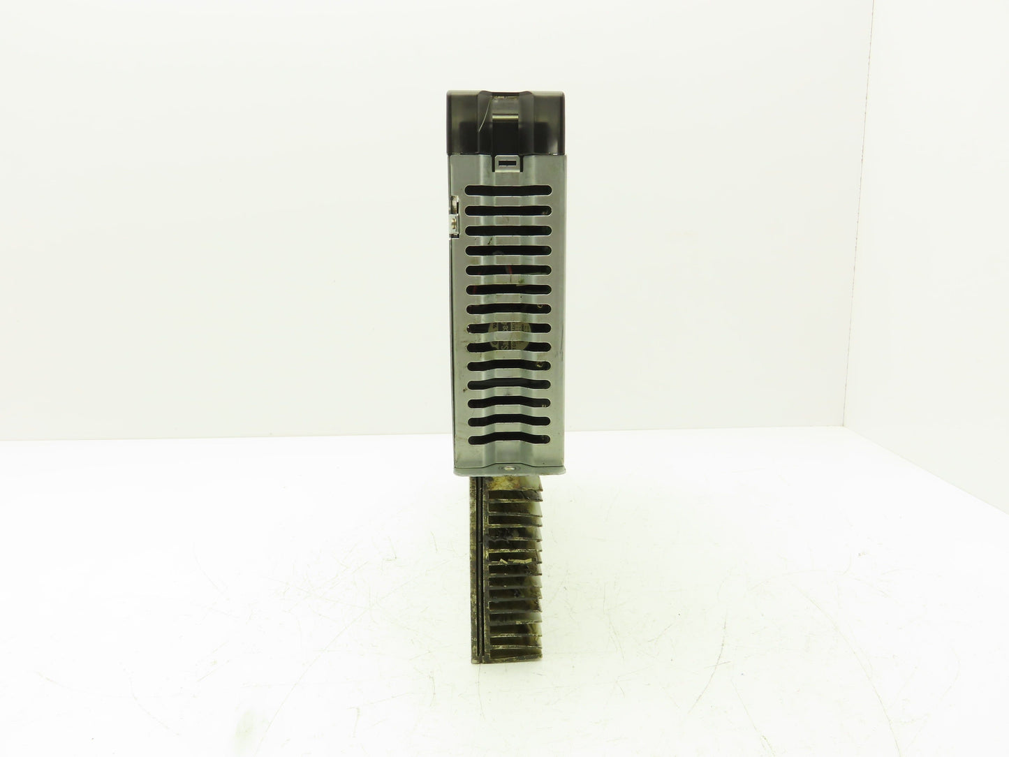 Okuma MIV0202-1-B5 AC Servo Drive Module U:1.2 1006-2226