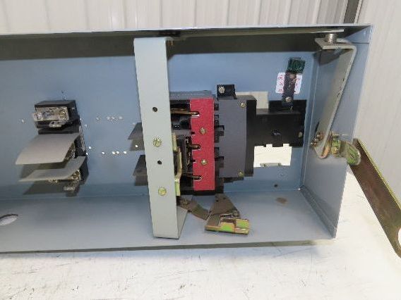 Westinghouse Fusible Busway Disconnect Switch Bus Plug 30A 600VAC 3PH 3W