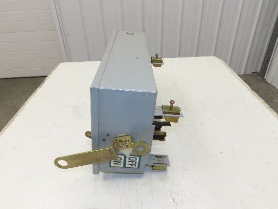 Westinghouse Fusible Busway Disconnect Switch Bus Plug 30A 600VAC 3PH 3W