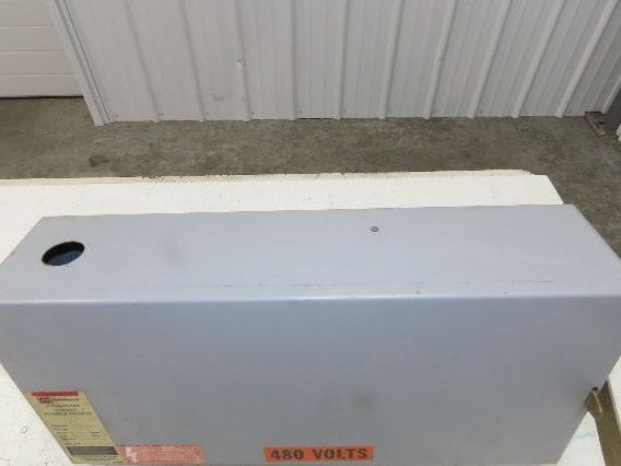 Cutler Hammer Fusible Busway Disconnect Switch Bus Plug 30A 600VAC 3PH 3W