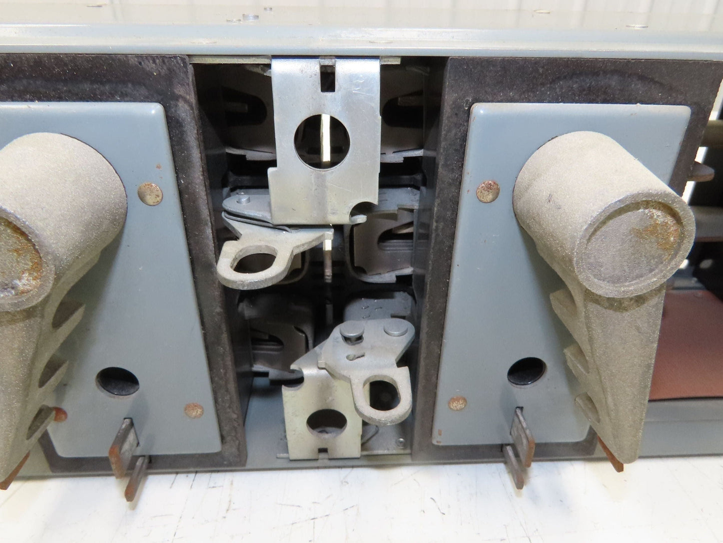 Federal Pacific QMQB-3336 Fusible Panelboard Disconnect Switch Twin 30A 600V 3W