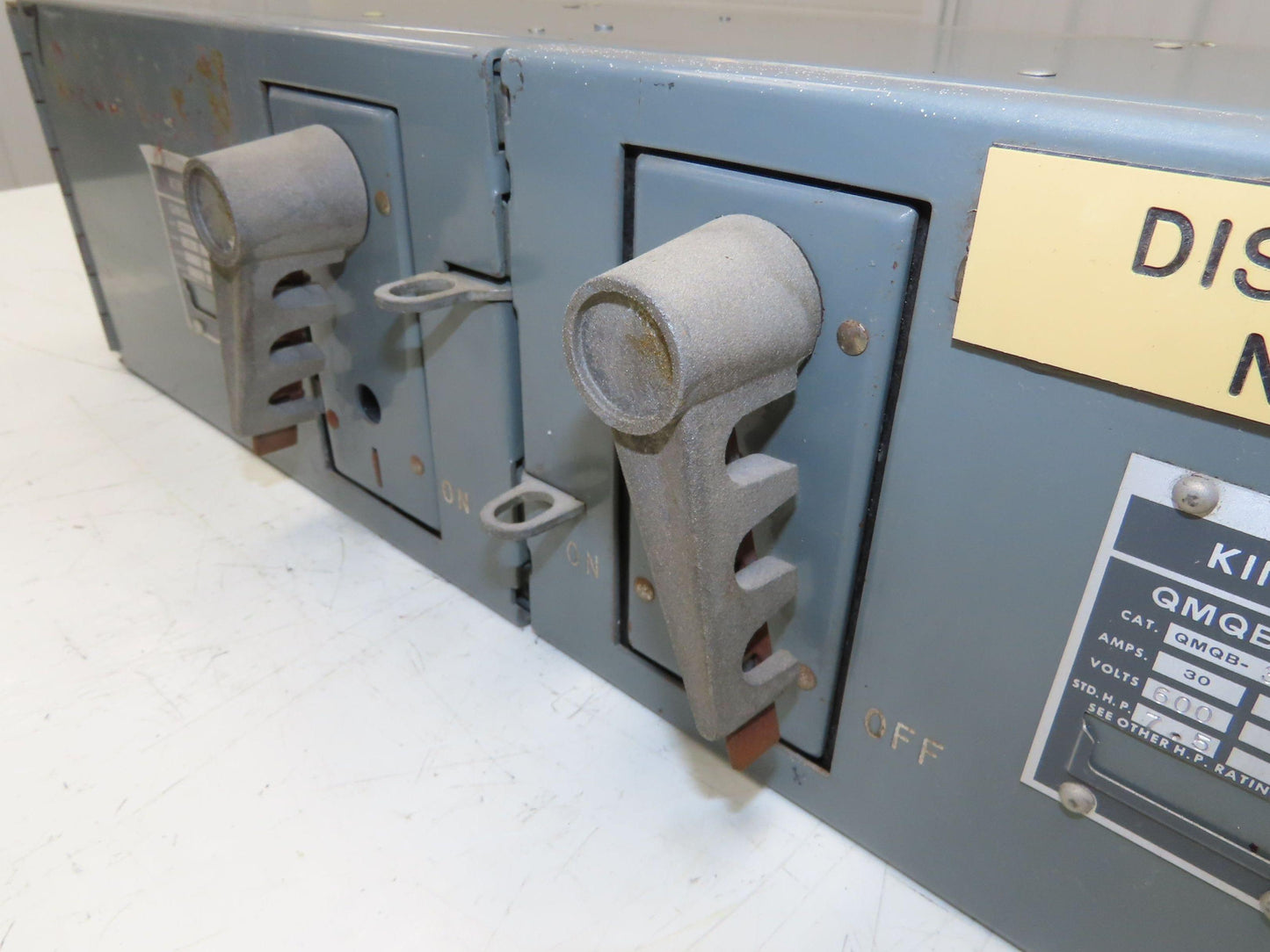 Federal Pacific QMQB-3336 Fusible Panelboard Disconnect Switch Twin 30A 600V 3W