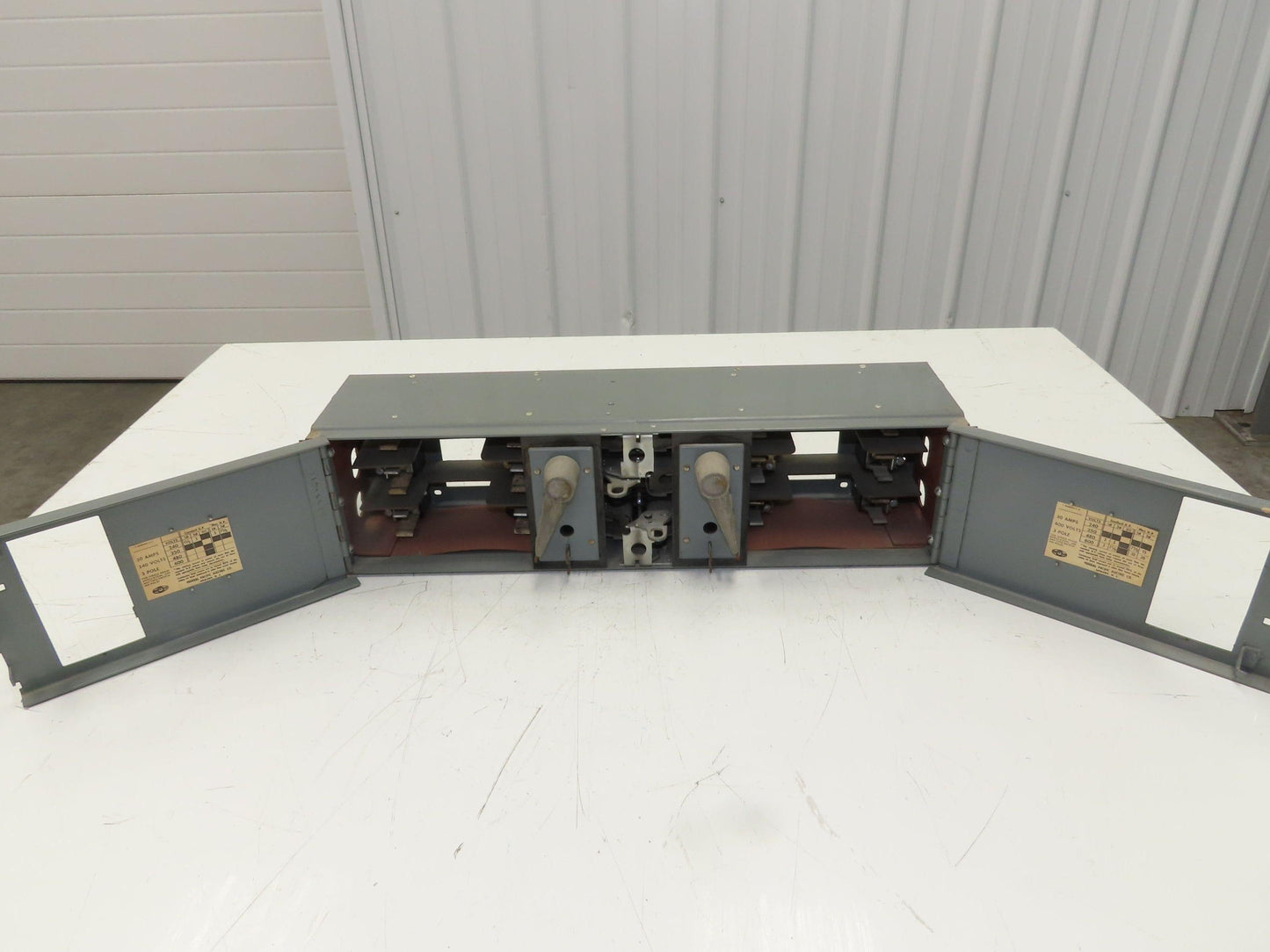 Federal Pacific QMQB-3336 Fusible Panelboard Disconnect Switch Twin 30A 600V 3W