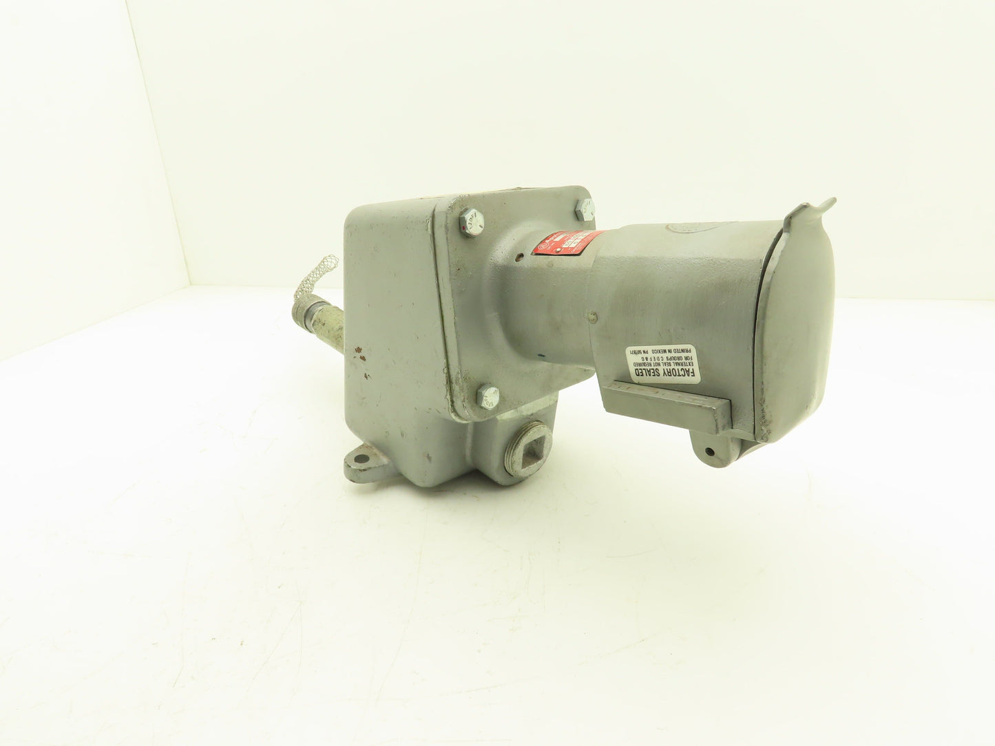 Appleton CESD-6034 Explosion-Proof Locking Receptacle 30/60A 240/480V 3PH 3W 4P