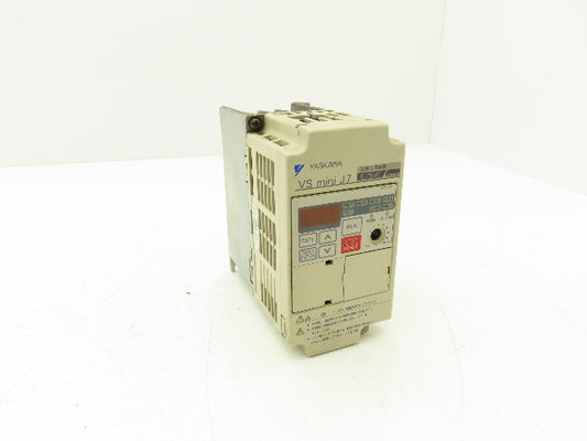 Yaskawa CIMR-J7AA20P7 Variable Frequency AC Drive 230VAC 3PH 400Hz 5A 1.9kVA